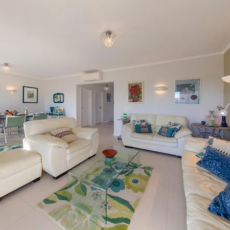 Charming Villa, Close To The Beach, Pool Olhos De Agua * Olhos de Agua (Albufeira)