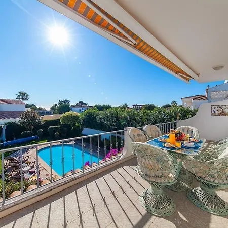 Charming Villa, Close To The Beach, Pool Olhos De Agua Prázdninový dům