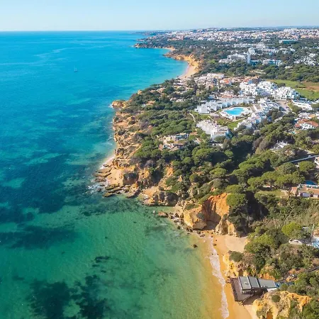 Charming Villa, Close To The Beach, Pool Olhos De Agua Holiday home *